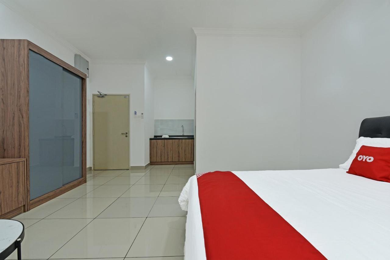Capital O 90614 Cvia Ummul Hotel Padang Besar Esterno foto